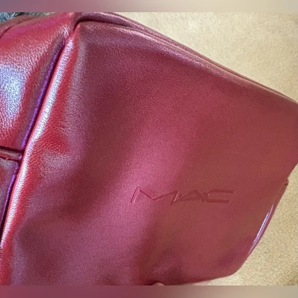 MAC Mini Makeup Set with Cosmetic Bag, NEW! - Picture 9 of 14